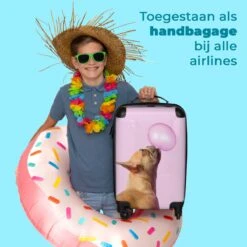 NoBoringSuitcases.com® Kinderkoffer - Hond - Dieren - Kauwgom - Roze - Kinderen - Trolley Kinderen - Past Binnen 55x40x20 Cm En 55x35x25 Cm - Reiskoffer Met Wielen - Koffertje -Reizen Verkoopwinkel 1200x1200 373