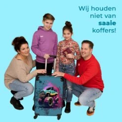 NoBoringSuitcases.com® Koffer Groot - Monstertruck - Verf - Graffiti - Roze - Neon - Trolley Koffer Met TSA-slot - Met Wielen - 90 Liter - Reiskoffer - 66 Cm -Reizen Verkoopwinkel 1200x1200 538