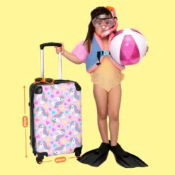 NoBoringSuitcases.com® Koffer Groot - Eenhoorn - Meisje - Patroon - Hartje - Trolley Koffer Met TSA-slot - Met Wielen - 90 Liter - Reiskoffer - 66 Cm -Reizen Verkoopwinkel 1200x1200 810