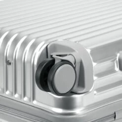 Royal Swiss - Reis Koffer - 56cm - Cijferslot- Lichtgewicht Koffer - 4 Wielen- Zilver -Reizen Verkoopwinkel 1200x1200 869