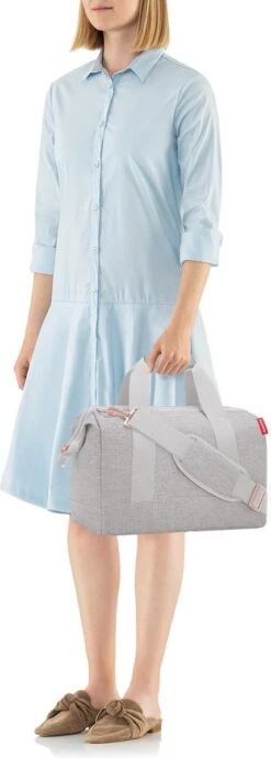 Reisenthel Allrounder M Reistas Sporttas - 18L - Twist Sky Rose Grijs -Reizen Verkoopwinkel 429x1200 1