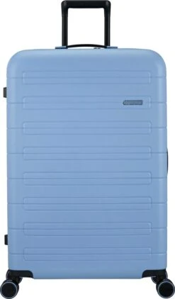 American Tourister Reiskoffer - Novastream Spinner 77/28 Tsa Exp (Large) Pastel Blue -Reizen Verkoopwinkel 703x1200 2