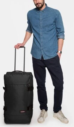 Eastpak TRANVERZ M Reiskoffer (67 X 35.5 X 30 Cm) - Black -Reizen Verkoopwinkel 706x1200 2