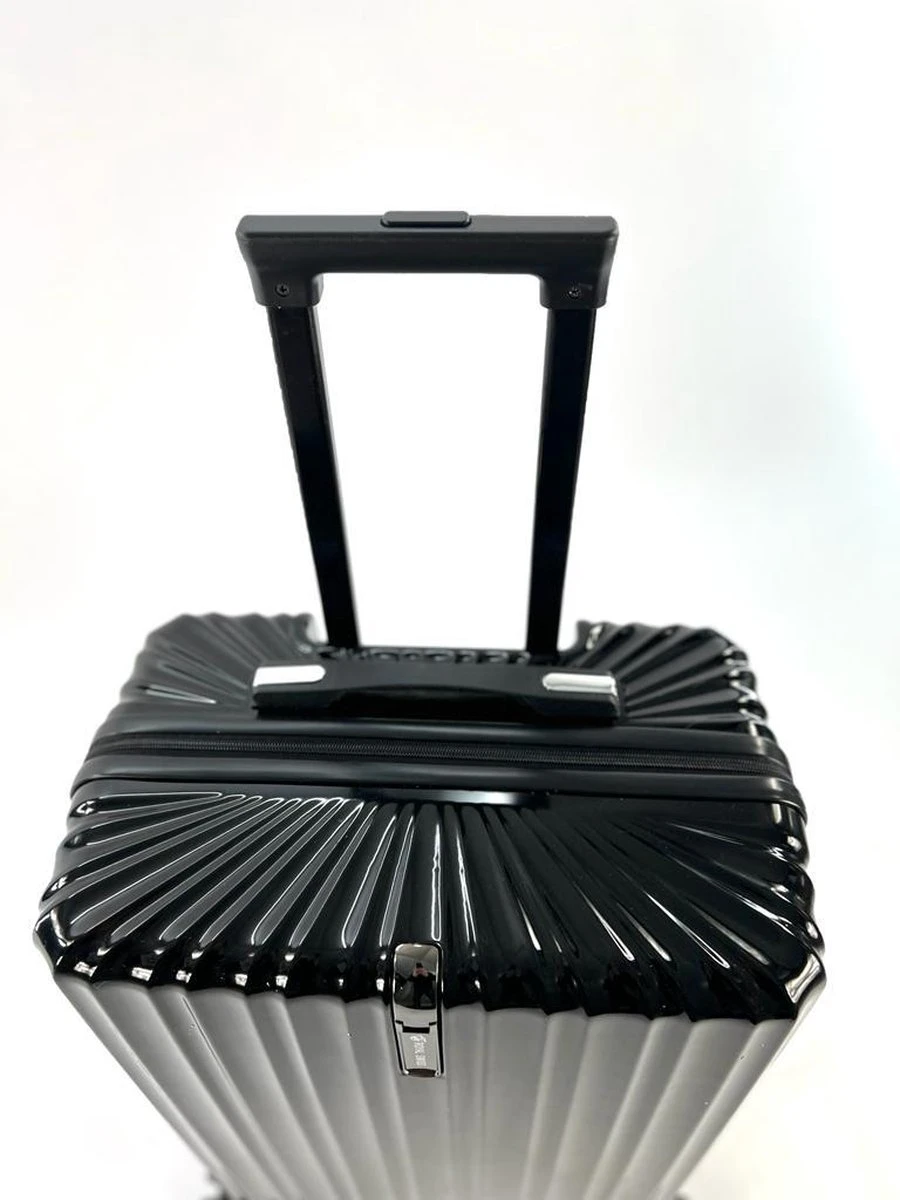 AATravel M Reiskoffer - Trolley ABS - Met Dubbele Wielen - 63 Cm - 66 Liter - Zwart 3 AATravel M Reiskoffer - Trolley ABS - Met Dubbele Wielen - 63 Cm - 66 Liter - Zwart - Afbeelding 3